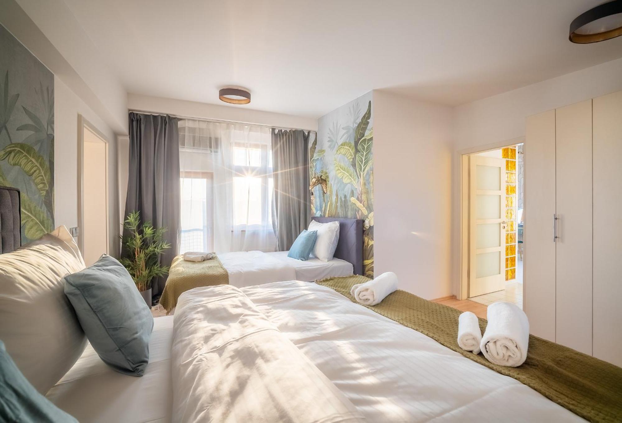 Apartment A/c Lux Rooftop 6br+3.5bath Wenceslas Square
