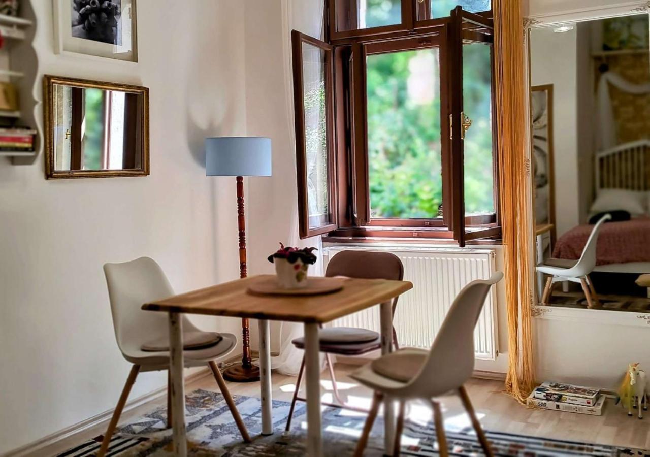 Vysehrad Flat 2 Private Rooms For Up To 4 Guests Center & Congress * Prague