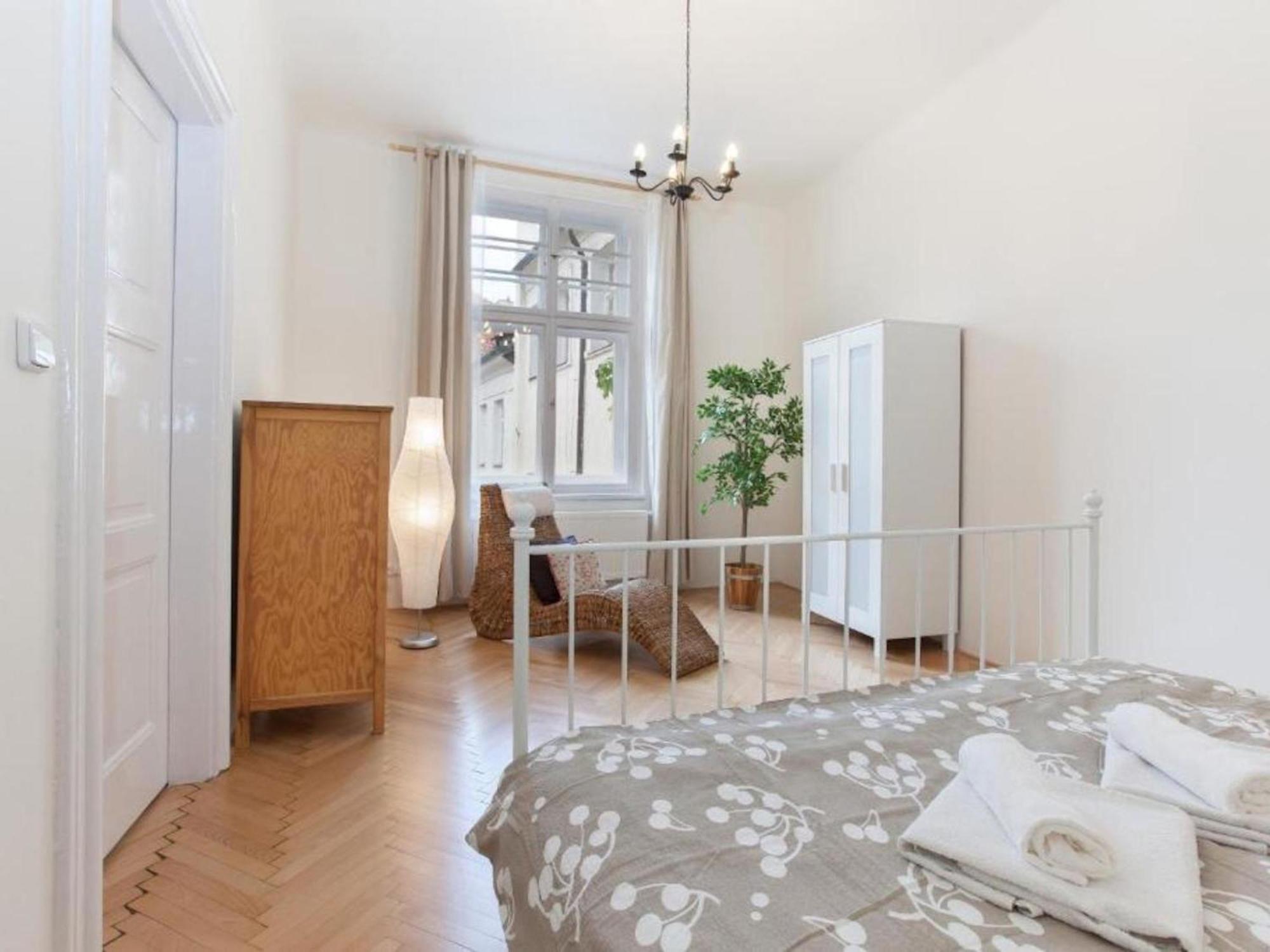 Old Town Home-3 By Interhome * Praga