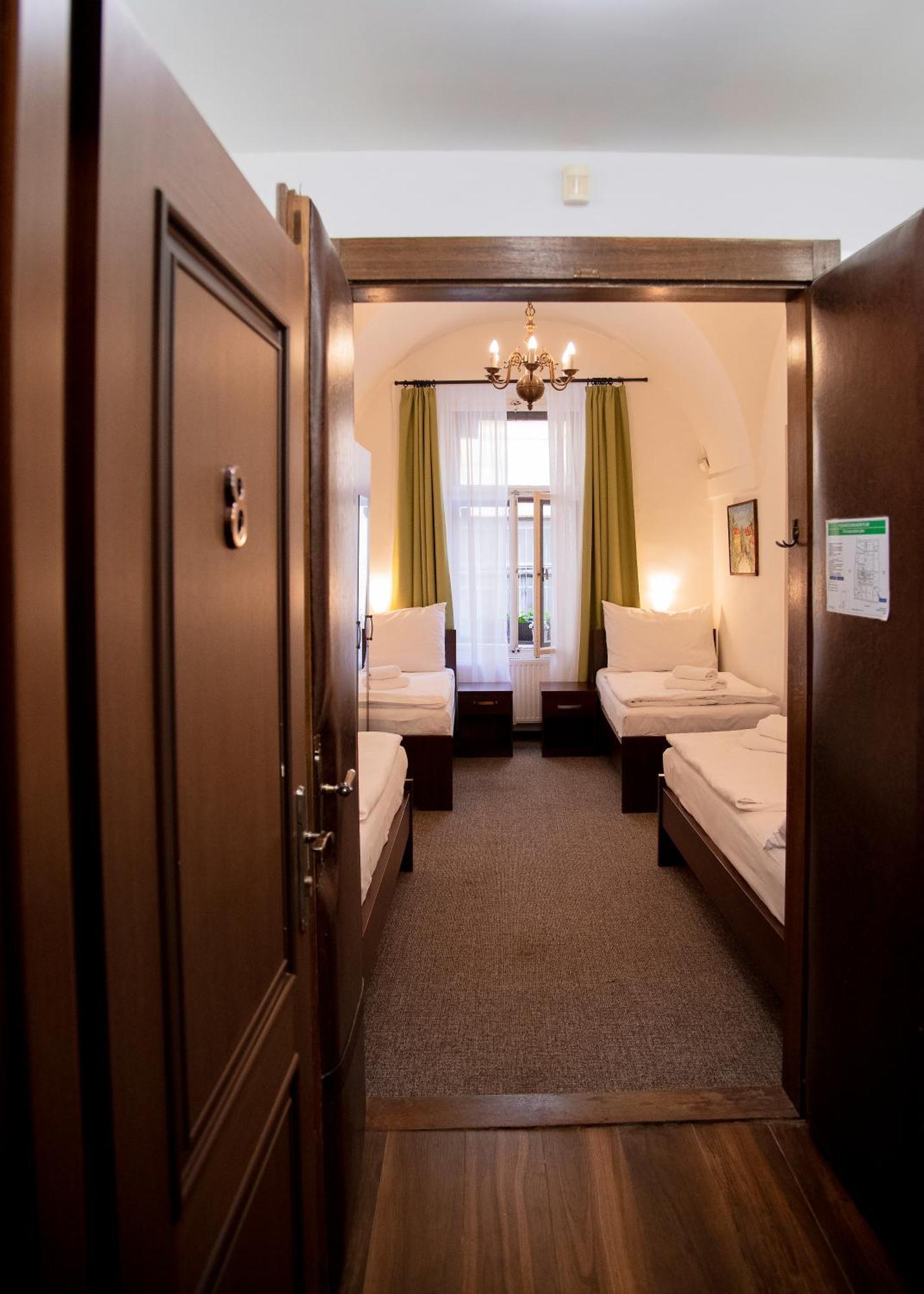 Bed & Breakfast Old House Prague