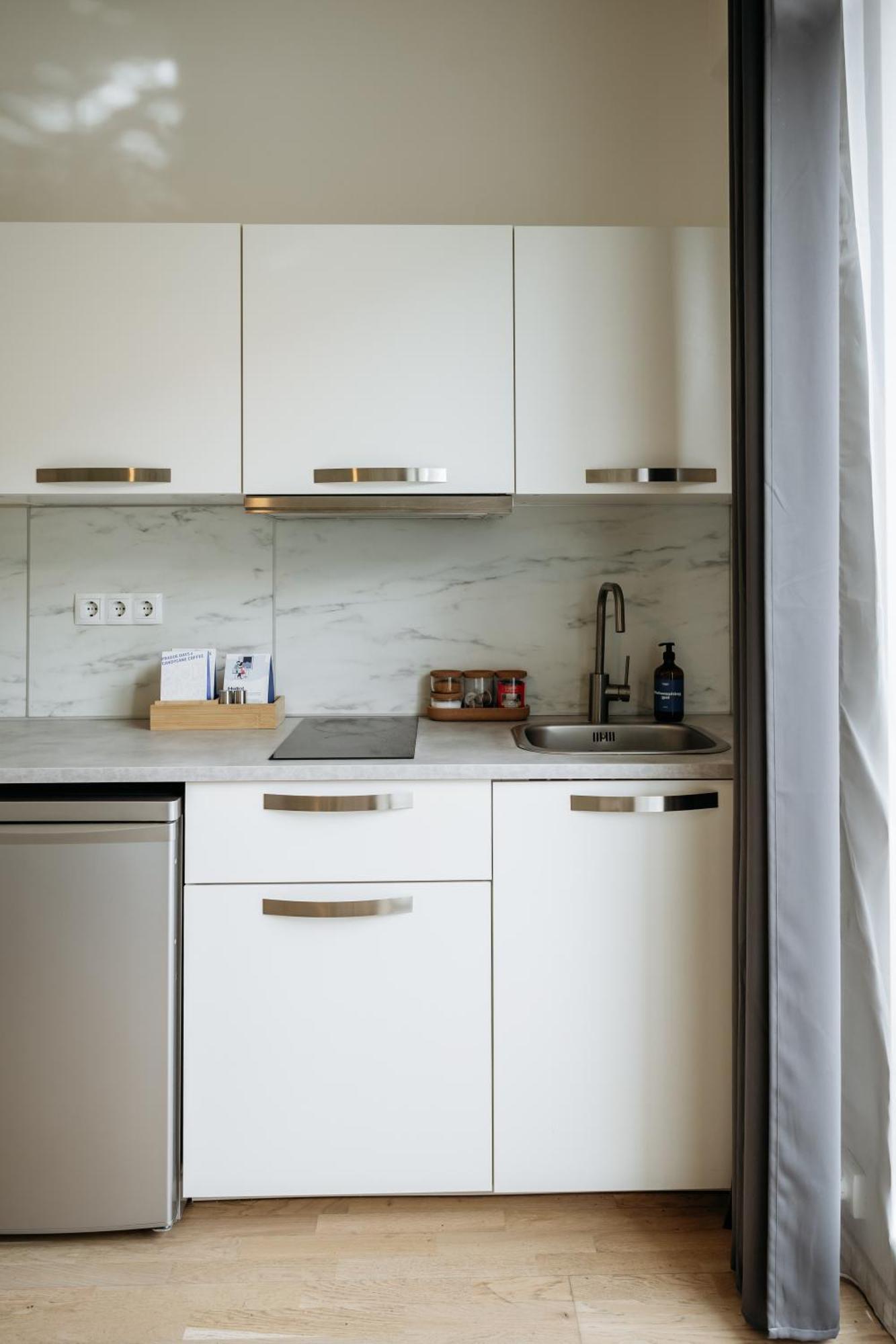 Apartment Days - Premium W Stunning Terraces - Easy Access Prague