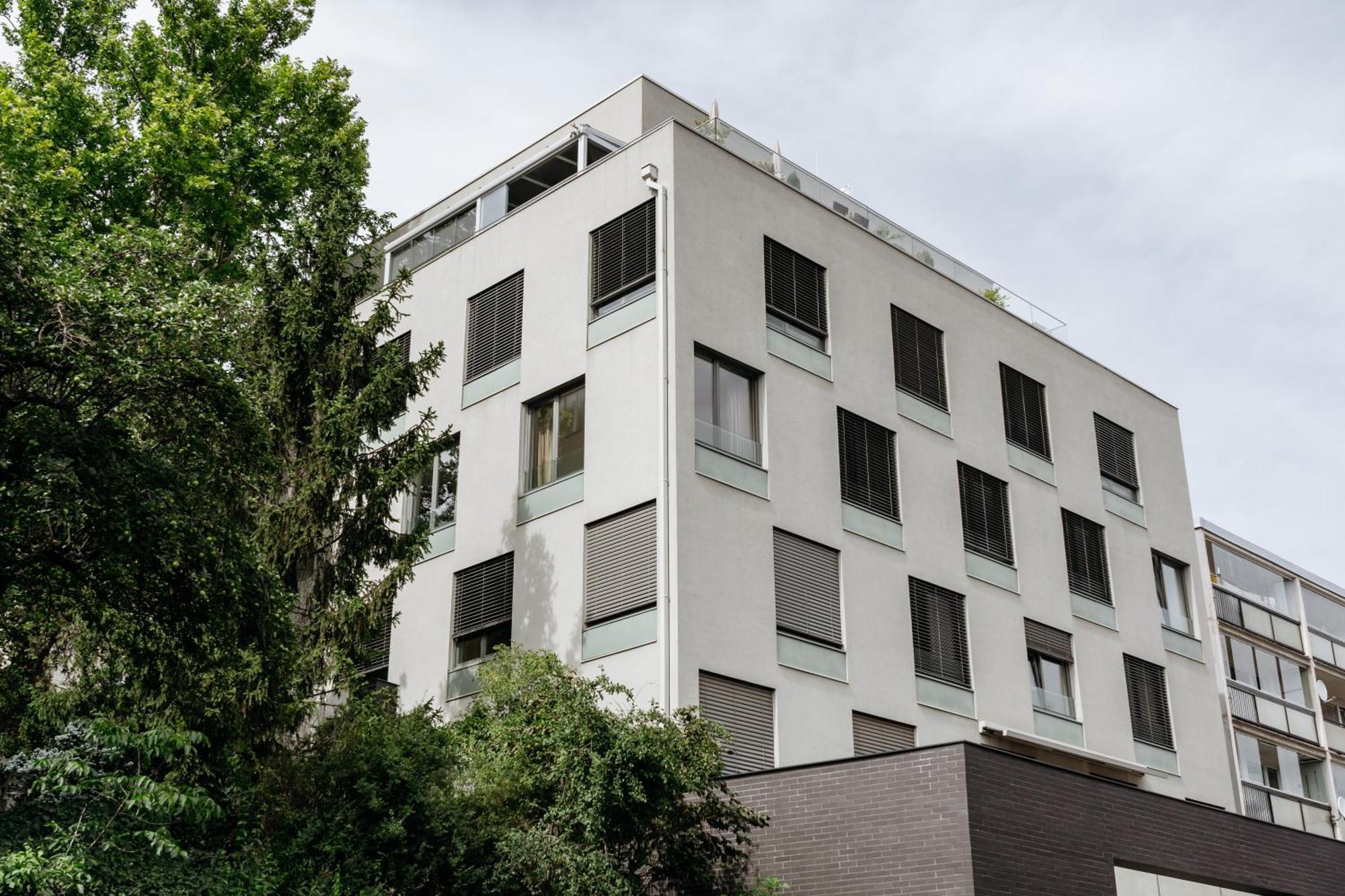 Days - Premium W Stunning Terraces - Easy Access
