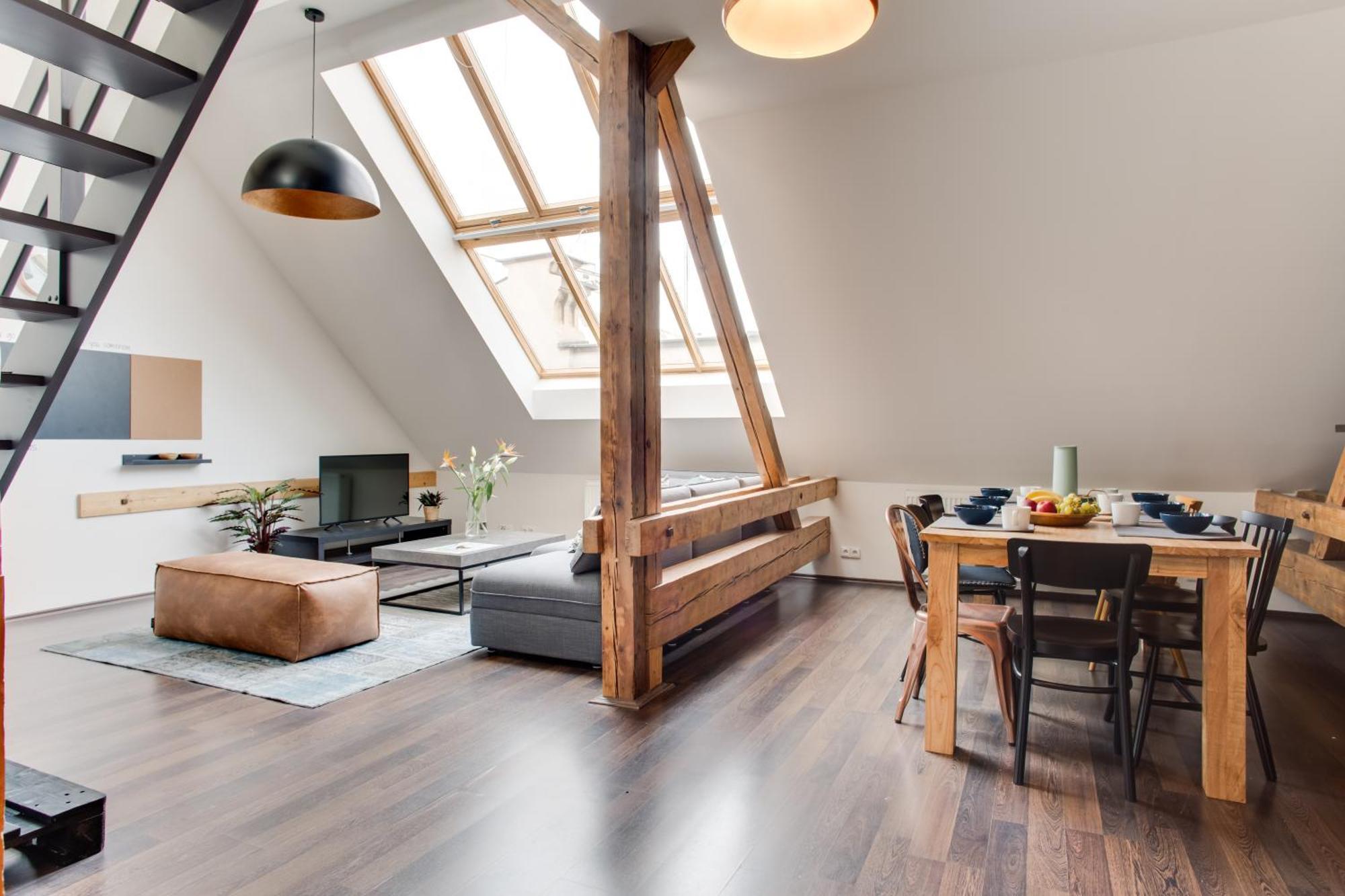 Ultimate 1 Experience - Duplex, Roof Terrace, Castle View, Free Parking Over Weekends, Ac! Apartment Prague