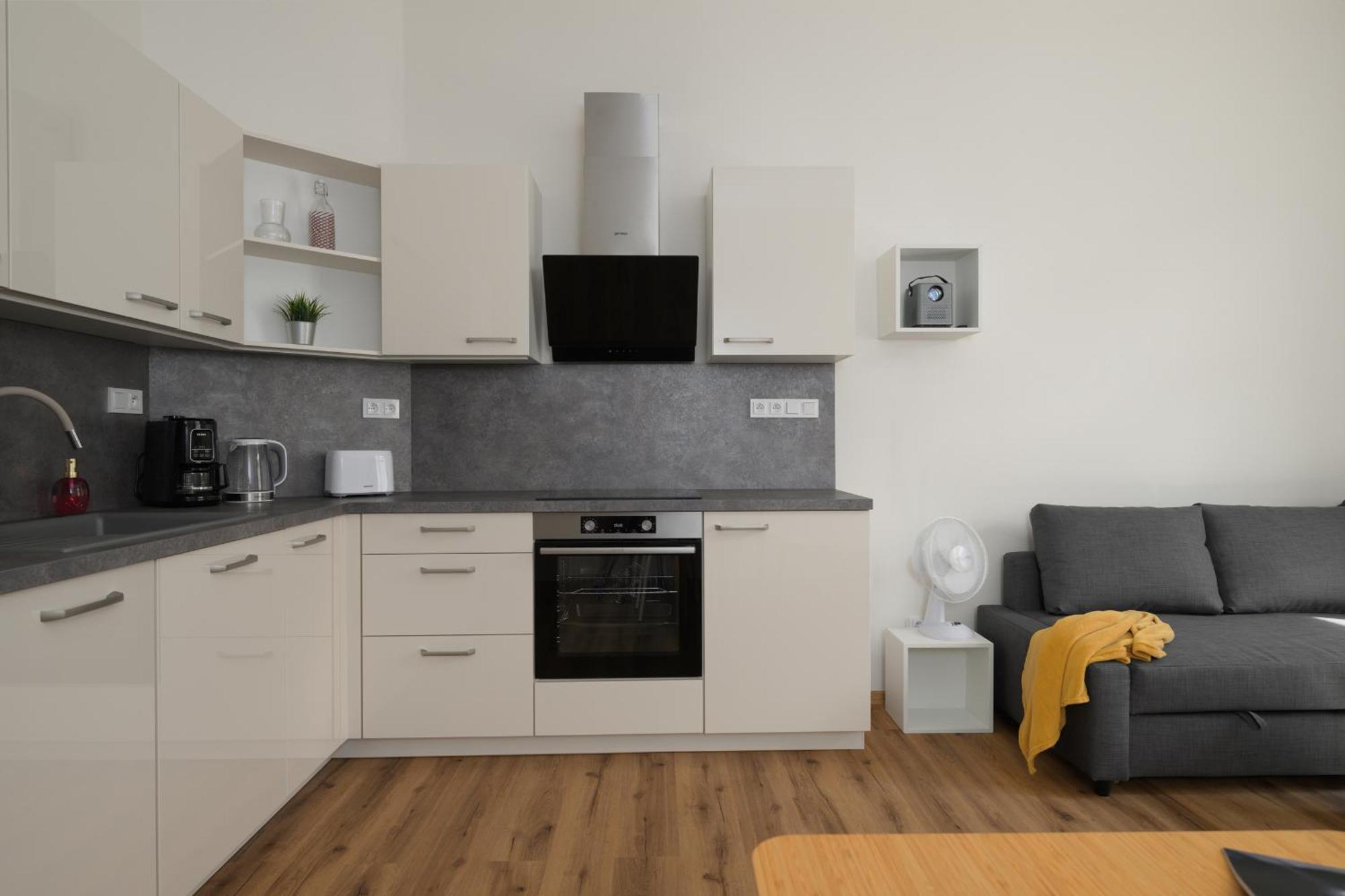 Apartment New&modern In Vibrant Area Near Centre! Prague