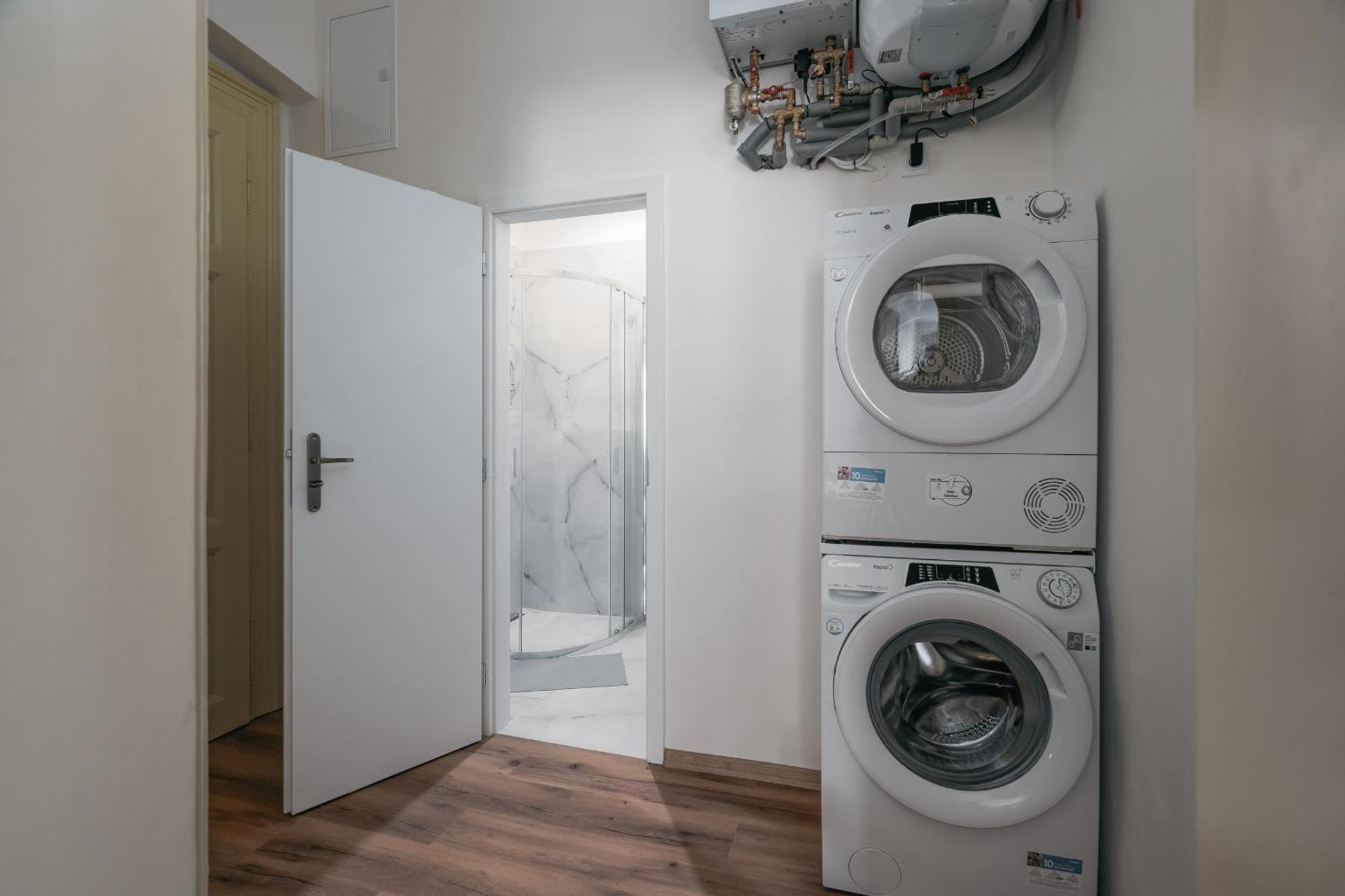 New&modern In Vibrant Area Near Centre! * Prague