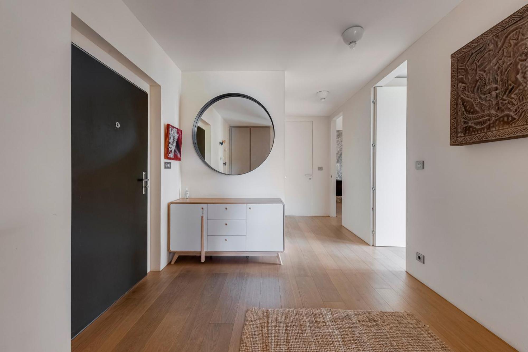 Moderni S Terasou, 2 Loznice, Parkovani V Cene, Blizko Metra, 15 Min Do Centra Appartement *