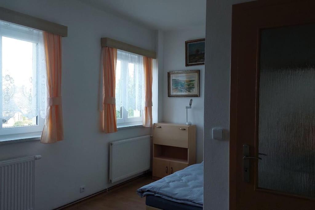 Klasicky Dum, 5 Loznic , 5 Bedrooms, Prague