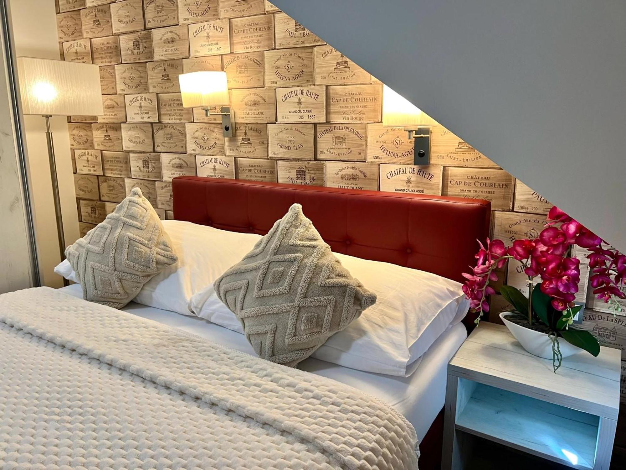 Otel Grand Petit 3*