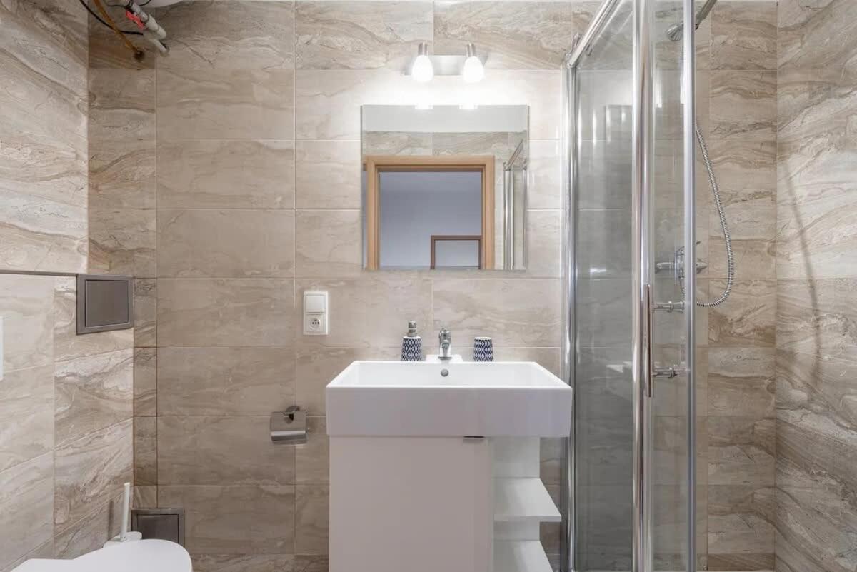 Neat Cozy Old Town Retreat W Queen Bed * Prague