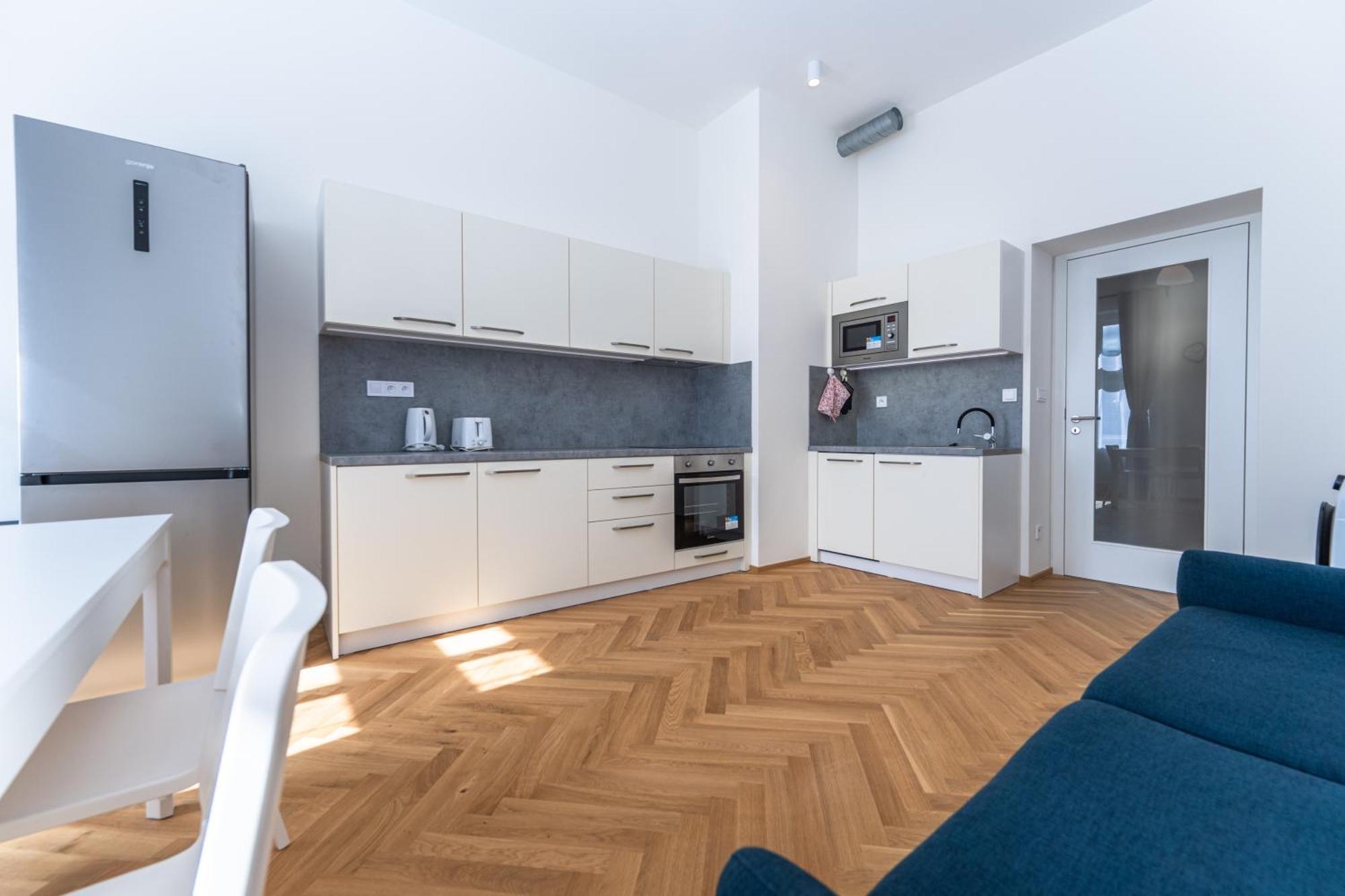 Seifertova Apartment *
