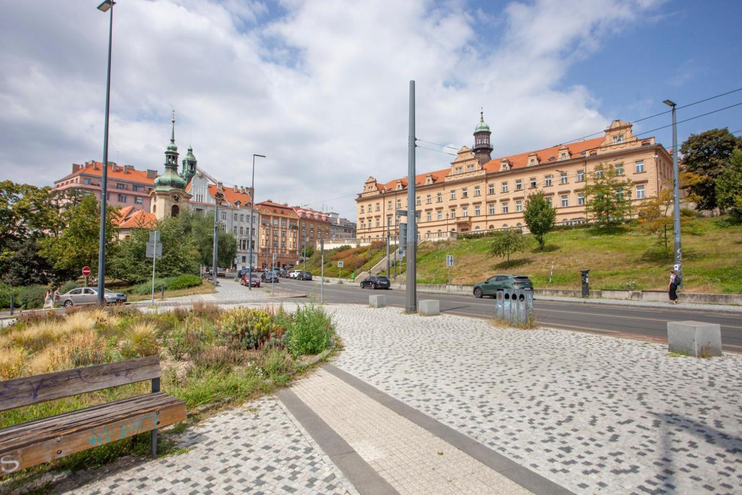 Blueground Rostovska Str Renovated Furnished Prg-19 *