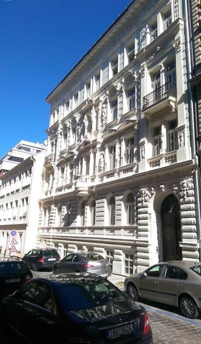 Apartamento Pine - Praga