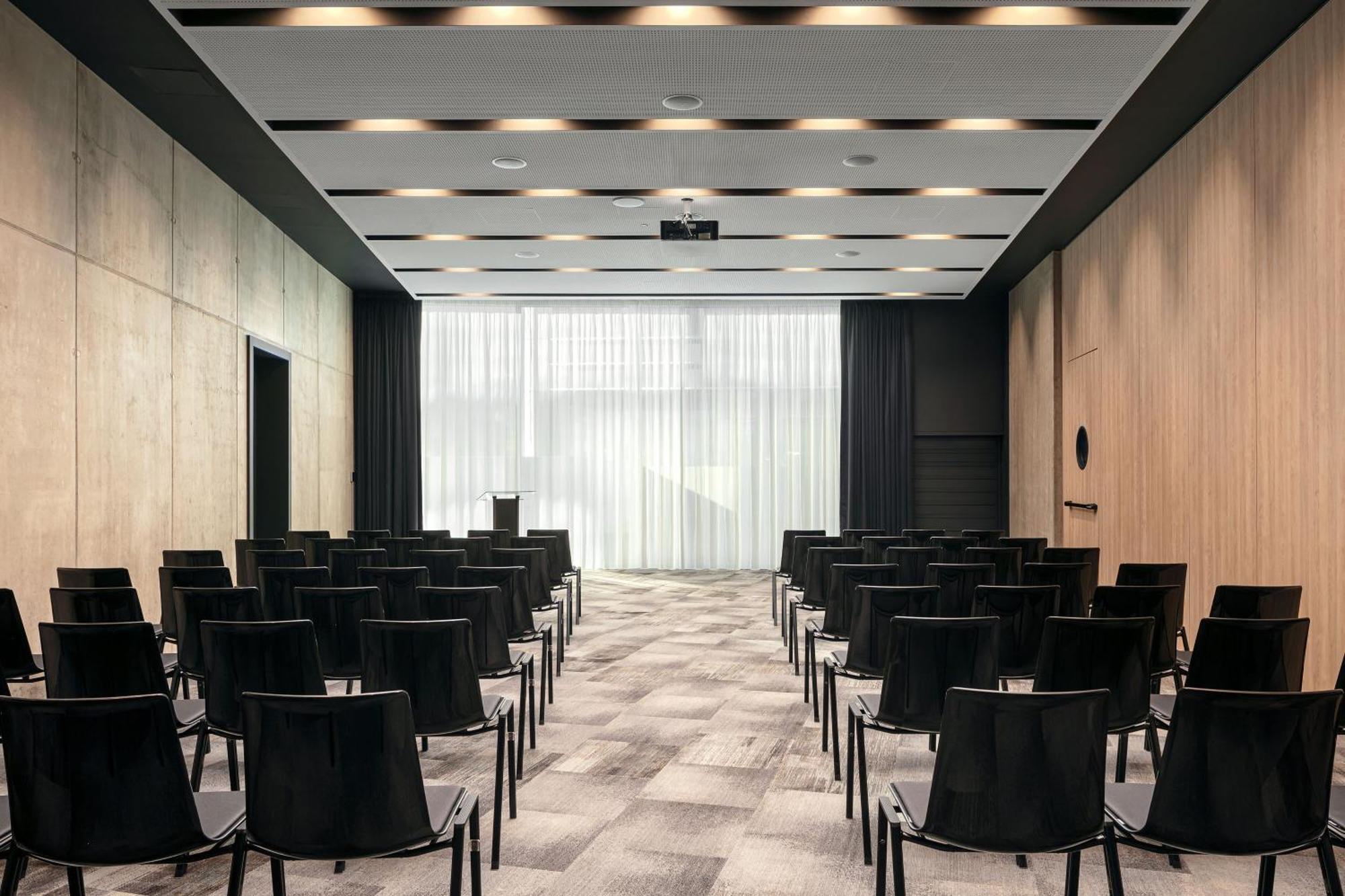 Stages Prague, A Tribute Portfolio Hotel 4*