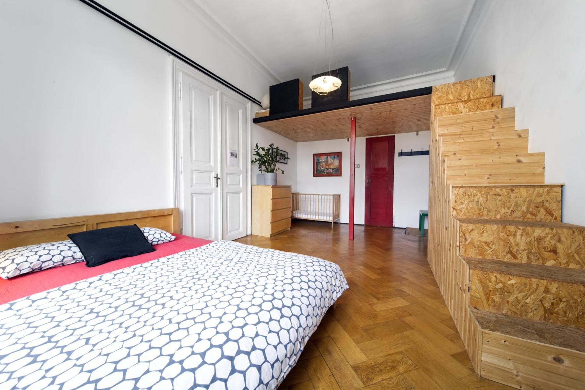 Mike's Huge Appartement *