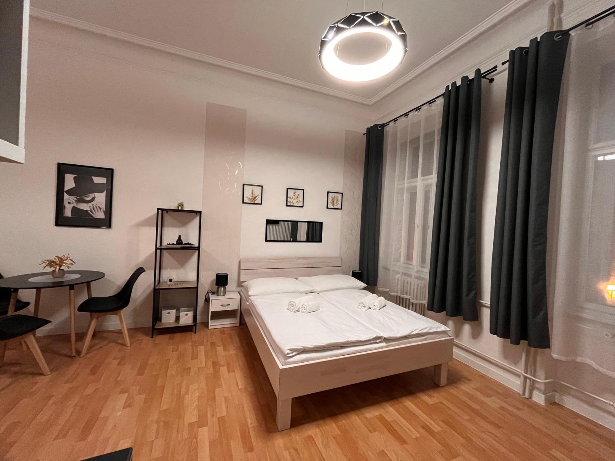 Golden Old Appartement