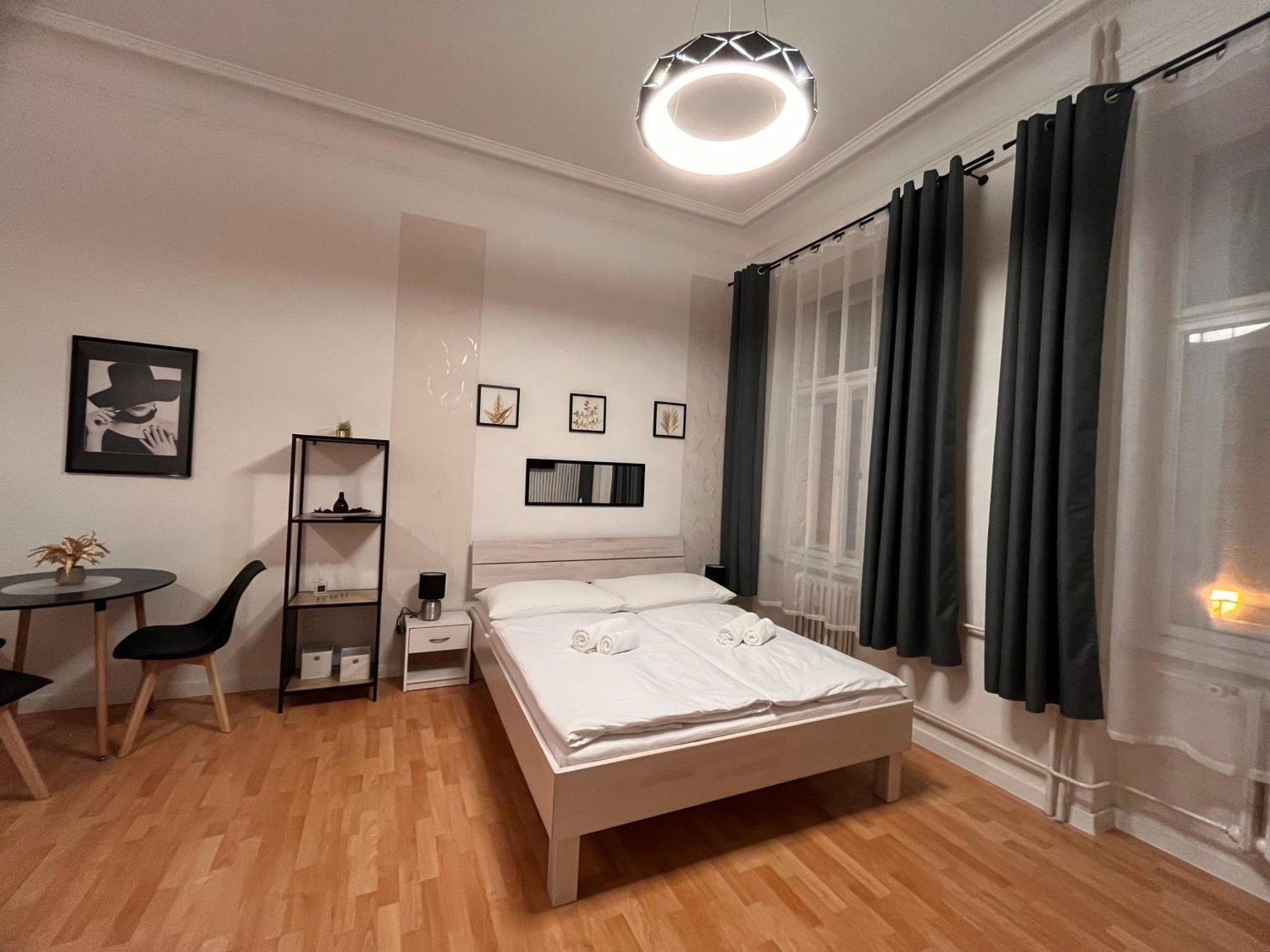 Golden Old Appartement