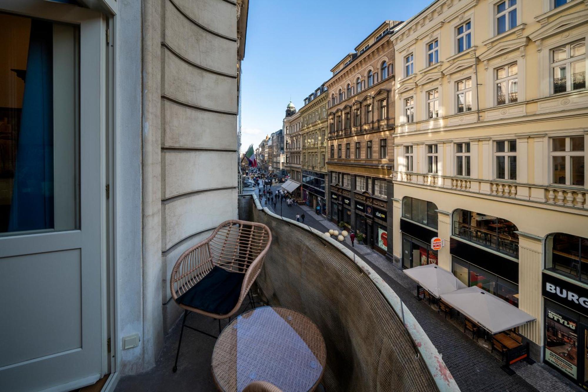 Apartment Old Town - Michalska 4*