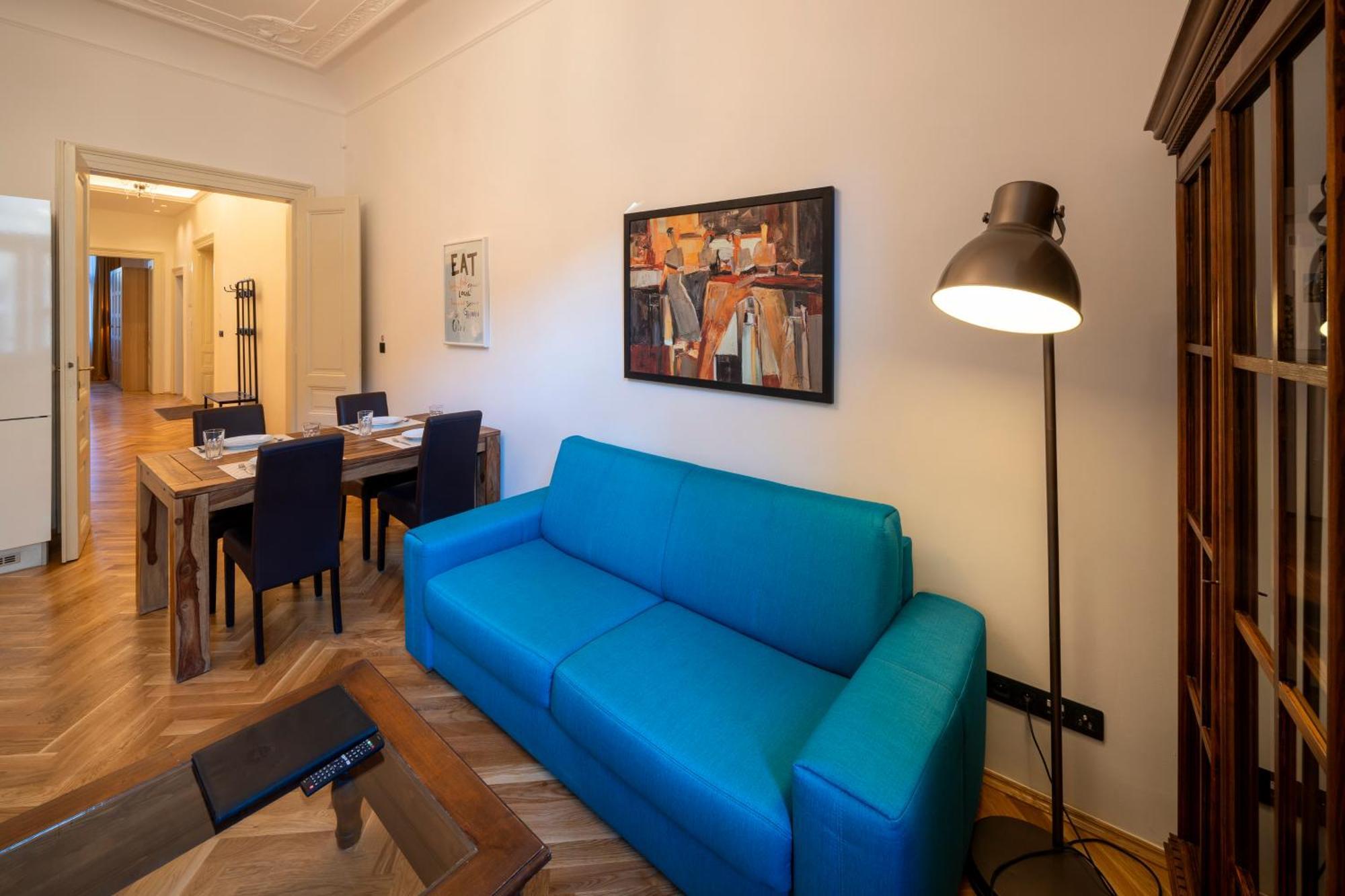 Apartment Old Town - Michalska 4*