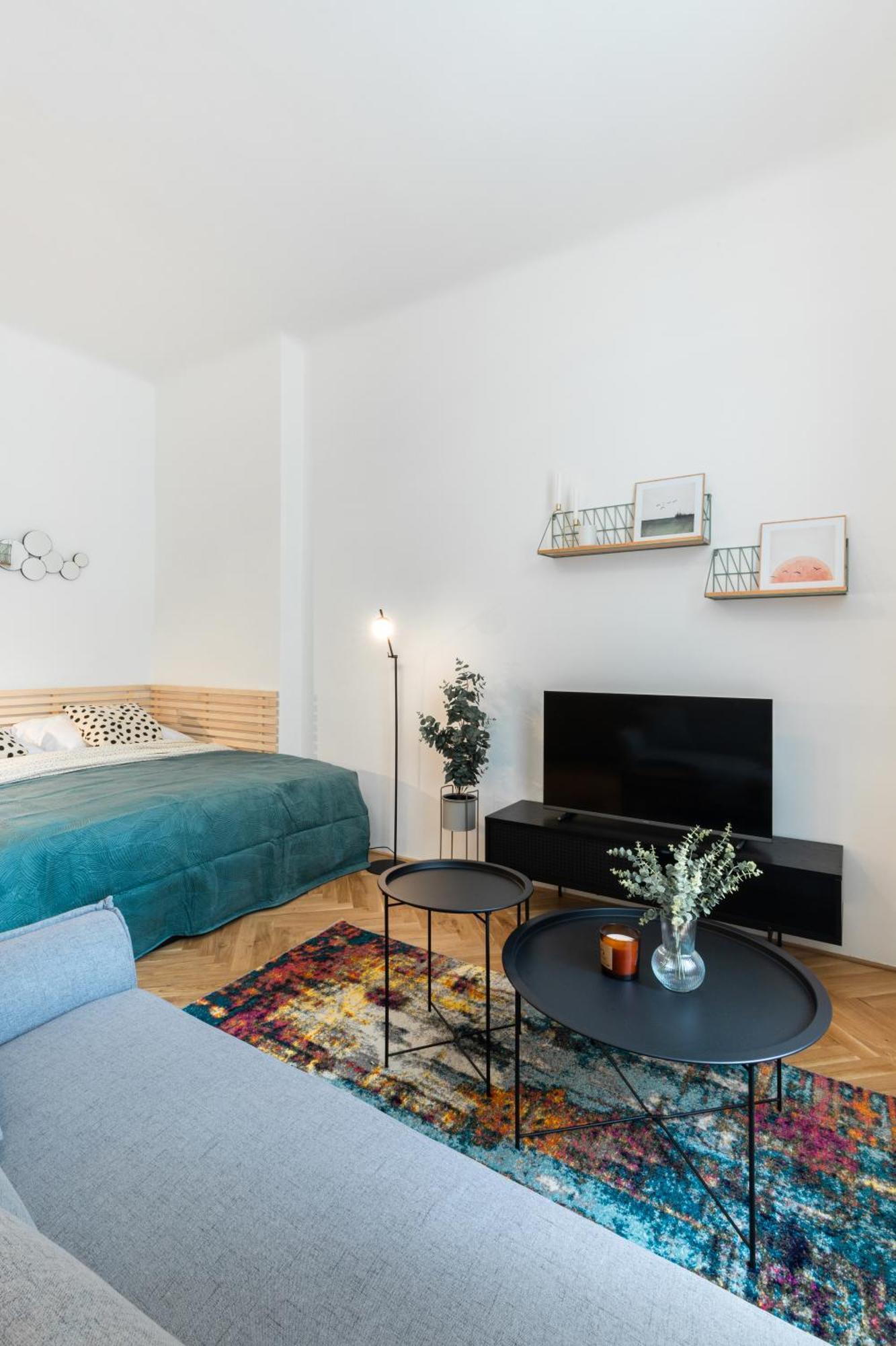 Apartment Sunny In The Center Of Vrsovice *