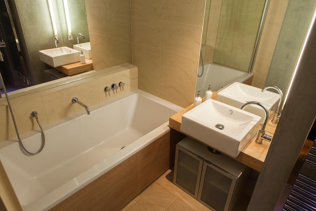 Diamond River Karlin * Prag