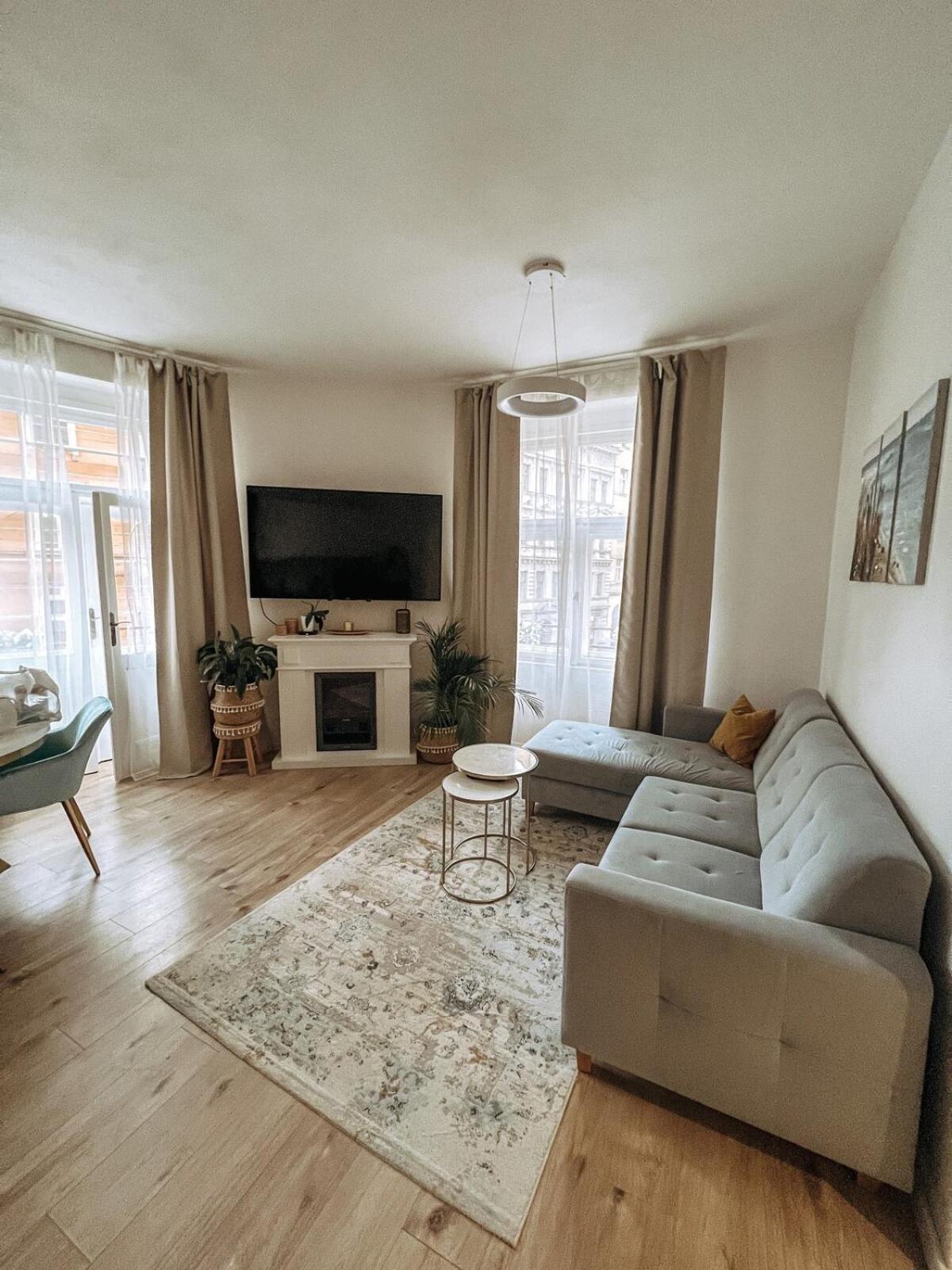 Stylish 1 Bedroom Office At Amazing Location Apartment Prag
