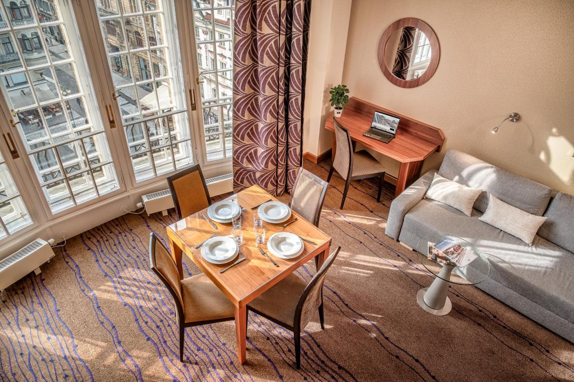 Crown Palace By Adrez Aparthotel 4*
