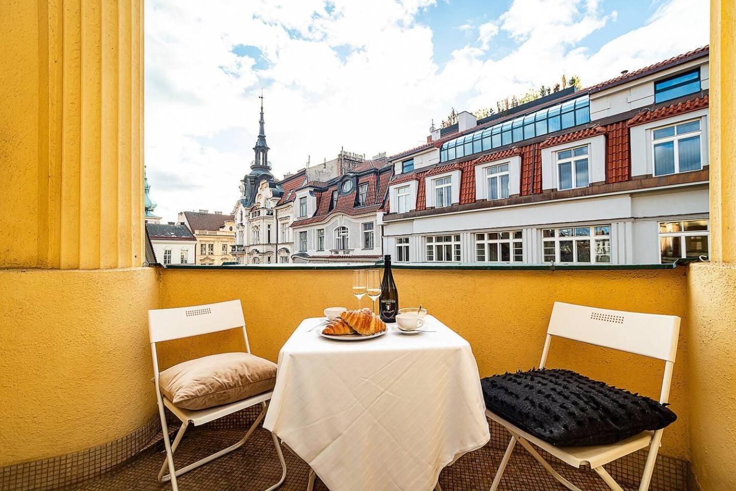 Apartment Elegant Old Town With Balcony With Free Garage *