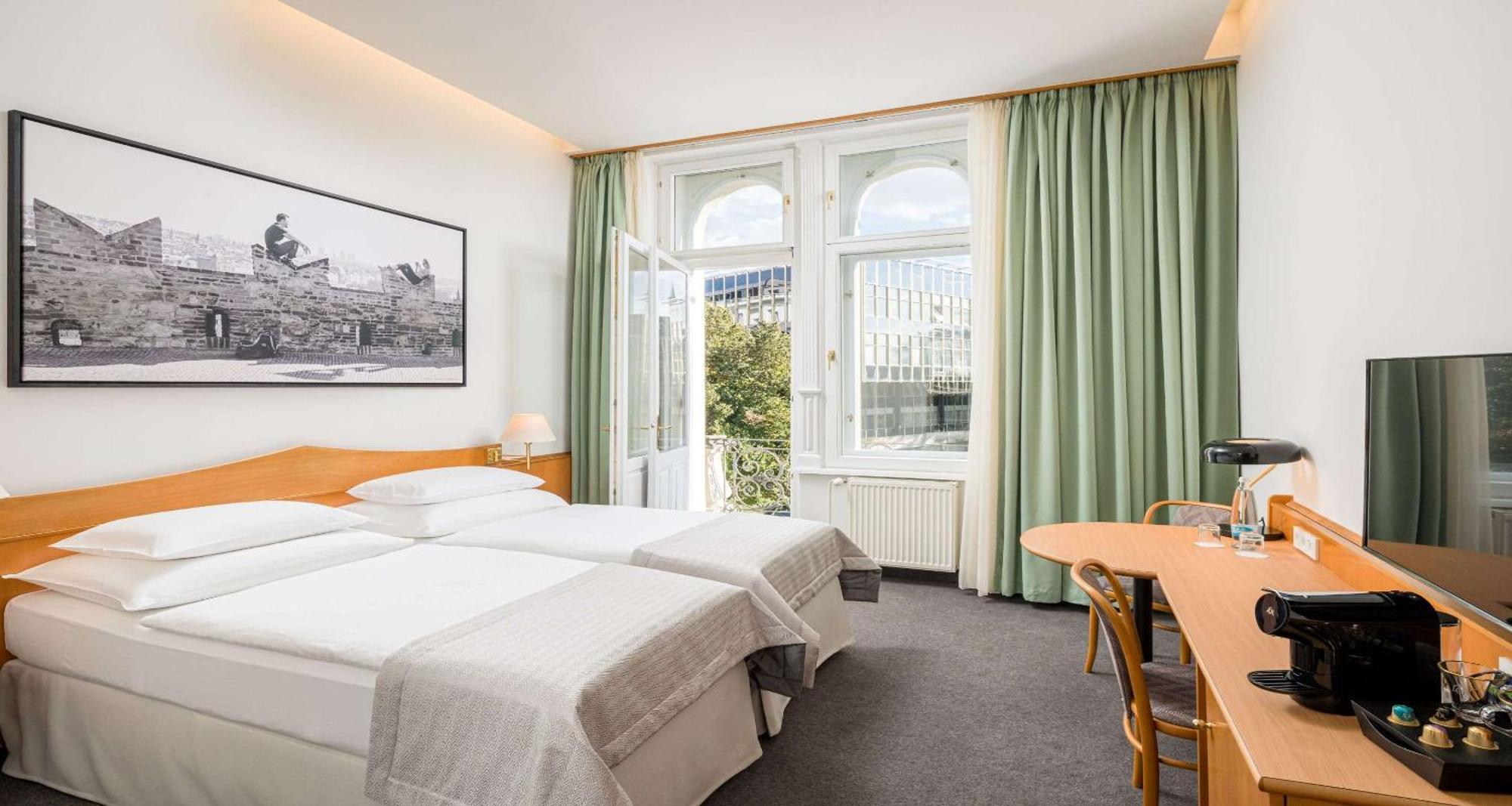 Western Moran Hotel 4*
