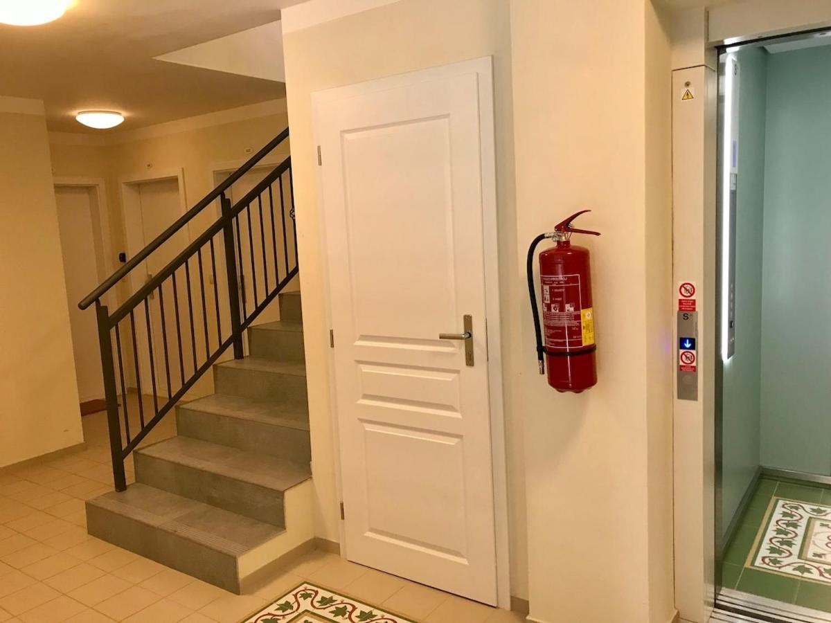 With A Terrace And Ac In The Center Apartment Prague