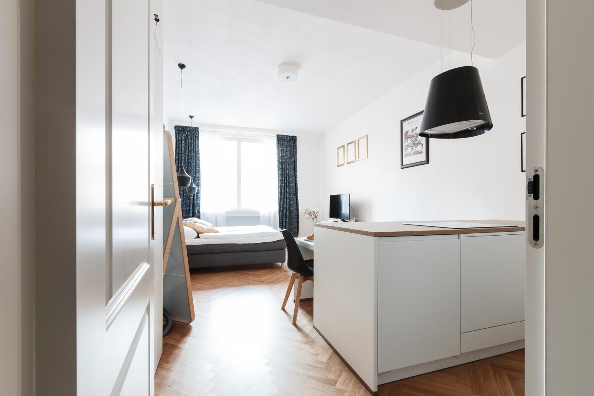 Apartment Days - Art Deco - Center