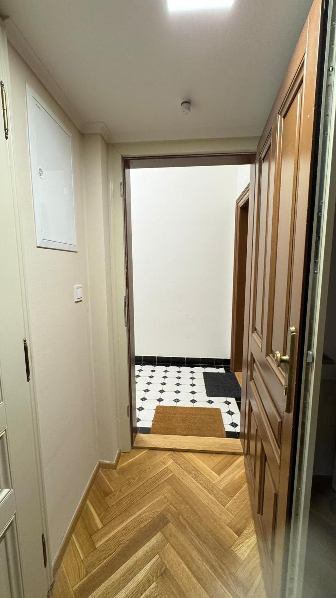 Newly Renovated In Wenceslas Square Apartamento Praga