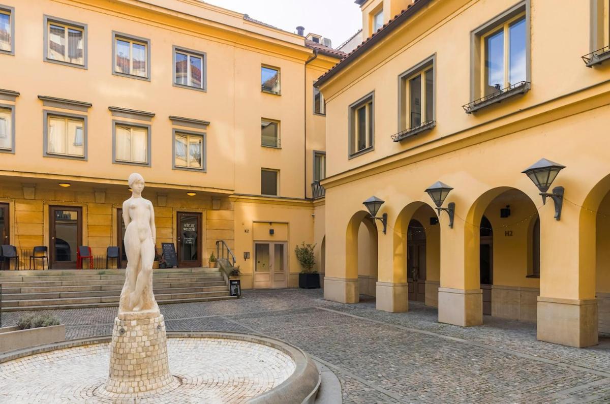 Sir Charles Bridge Apartment Prague