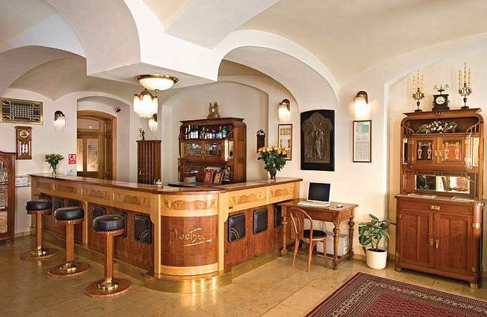 Mucha Otel 4*