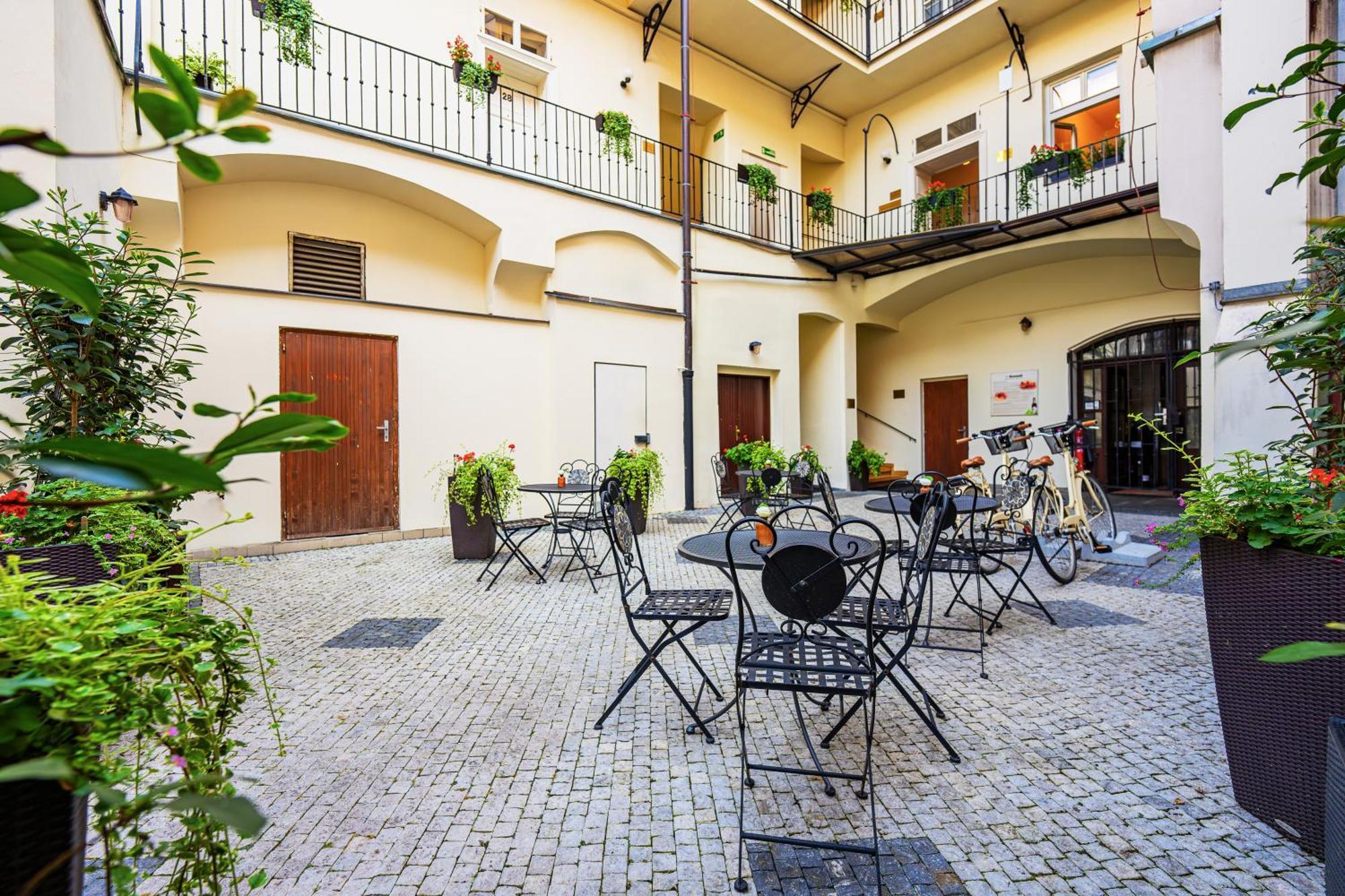 Josephine Old Town Square - Czech Leading Otel 4*