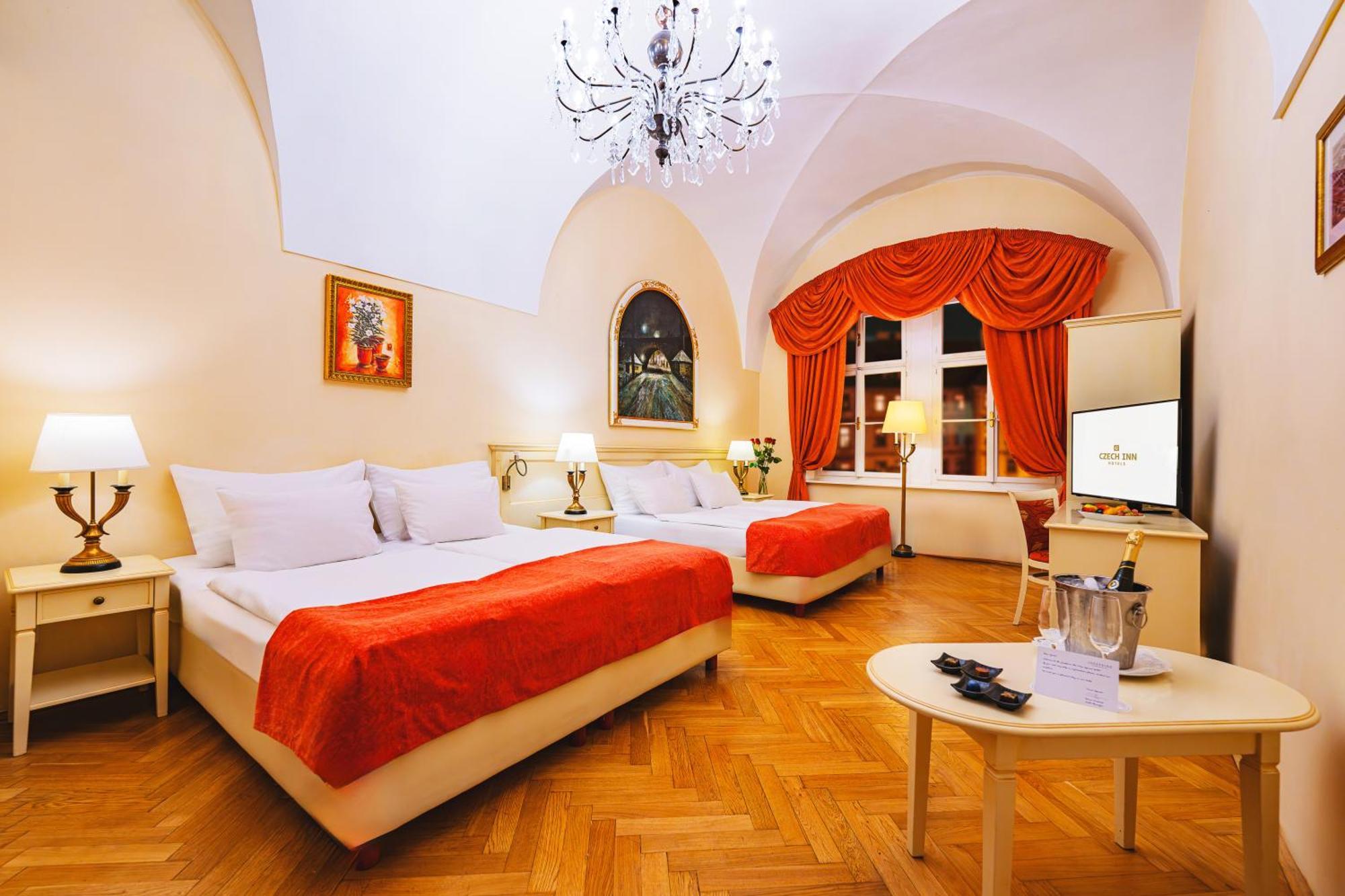 Josephine Old Town Square - Czech Leading Otel