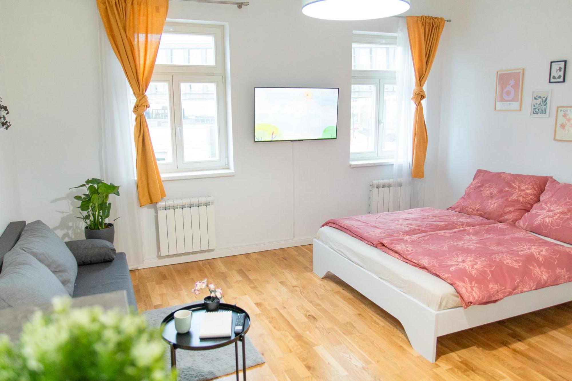 Cozy Retreat By Wenceslas Square * Prague