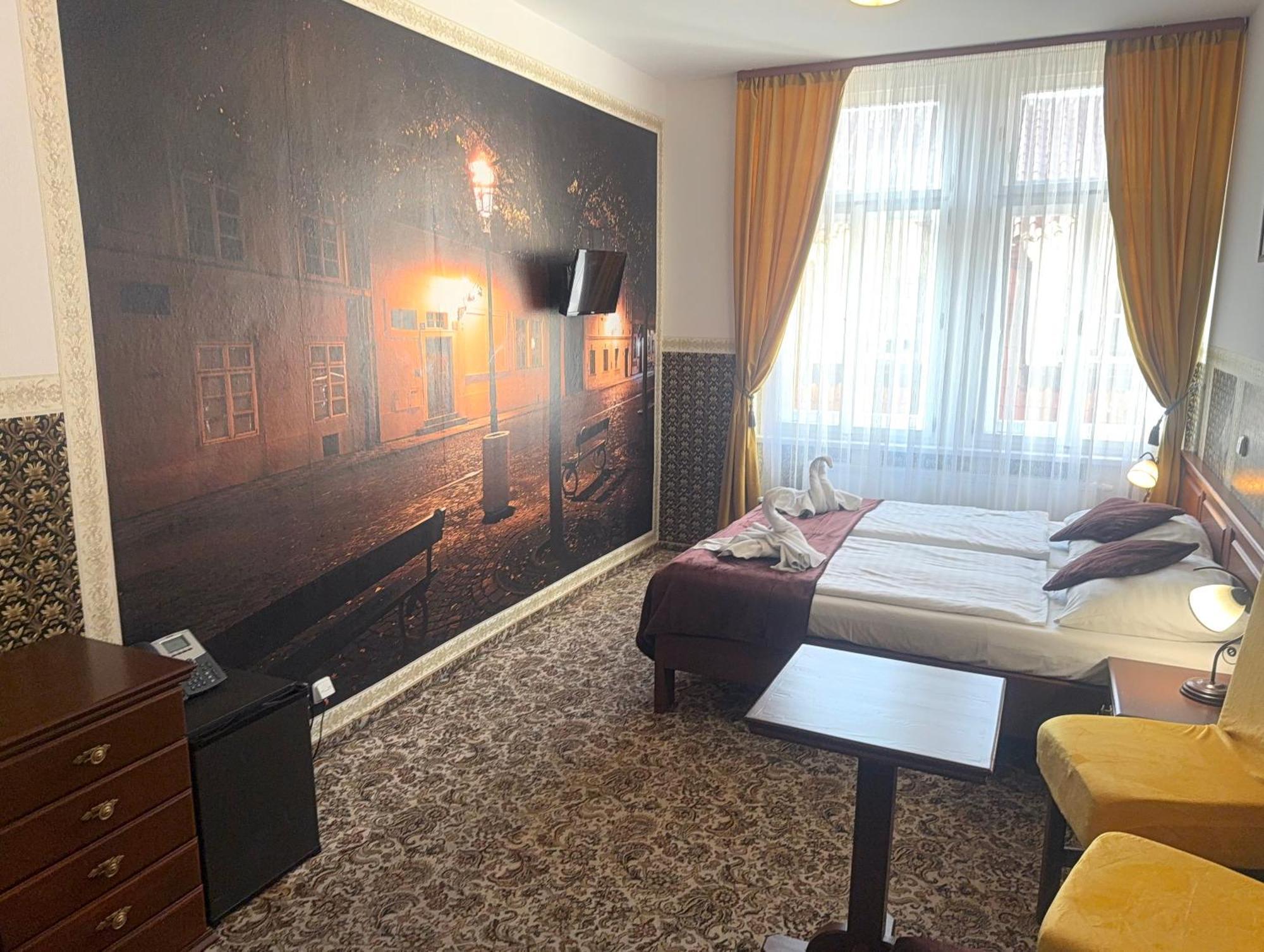 Liliova Old Town Hotel 4*