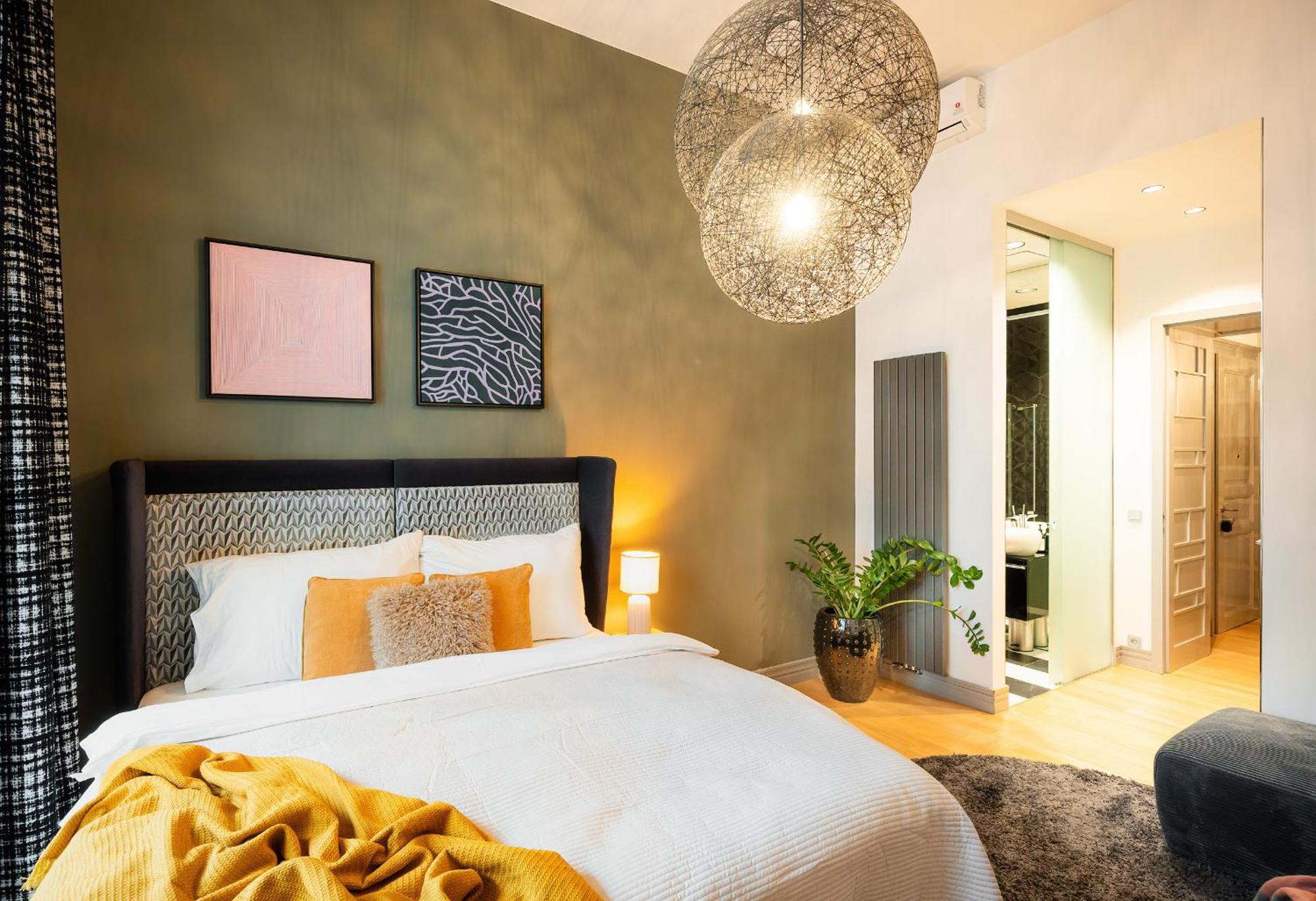 Billionaires Boutique & Premium Suites, Old Town *