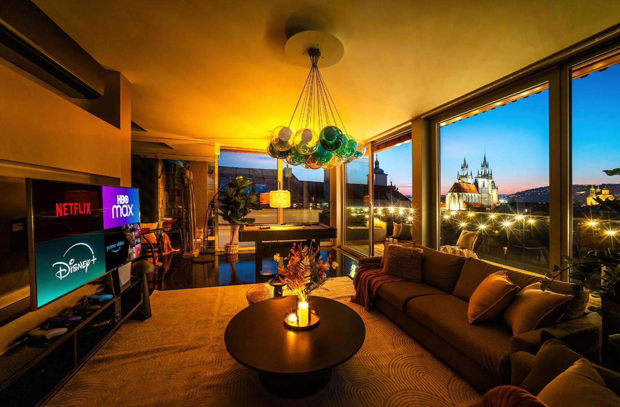 Billionaires Boutique & Premium Suites, Old Town Apartamento *