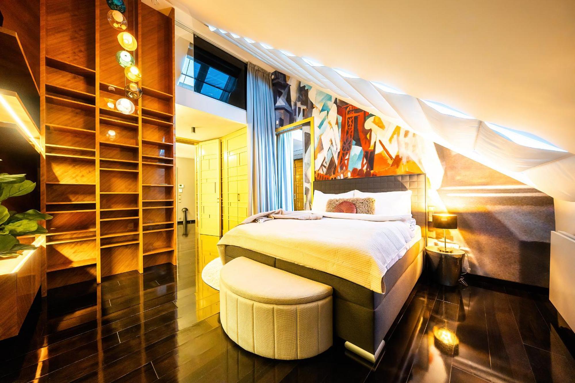 Billionaires Boutique & Premium Suites, Old Town * Praga