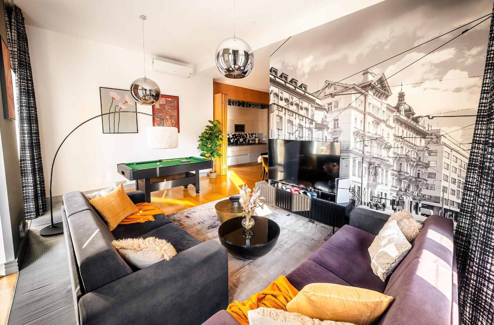Billionaires Boutique & Premium Suites, Old Town