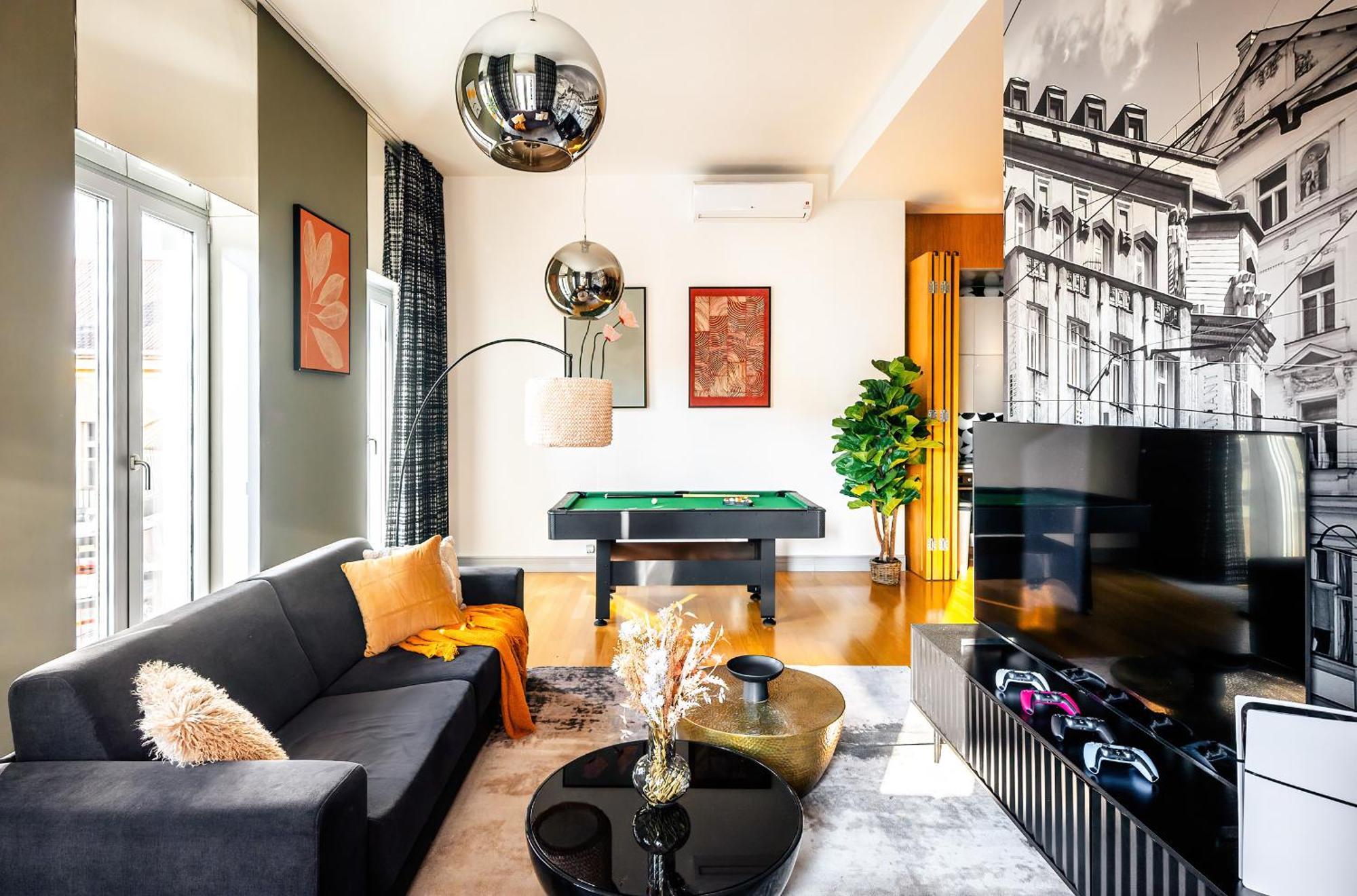 Billionaires Boutique & Premium Suites, Old Town Apartamento *