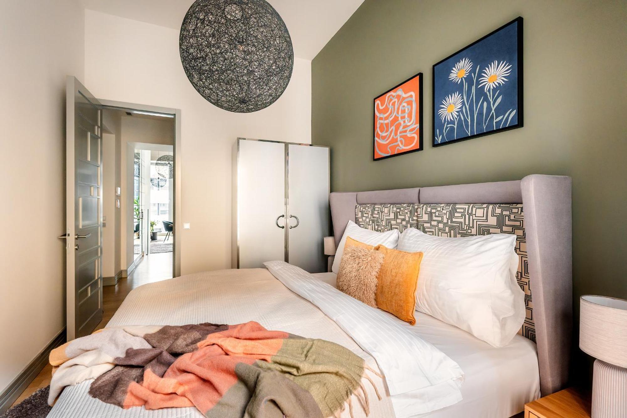 Billionaires Boutique & Premium Suites, Old Town Apartamento *