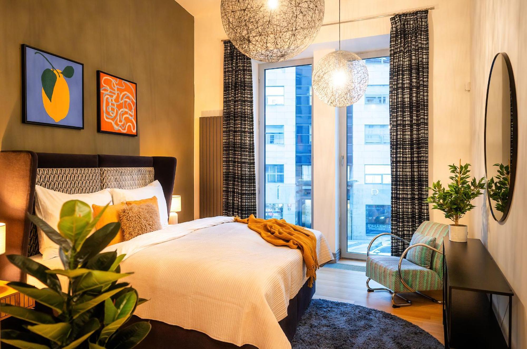 Billionaires Boutique & Premium Suites, Old Town Apartamento