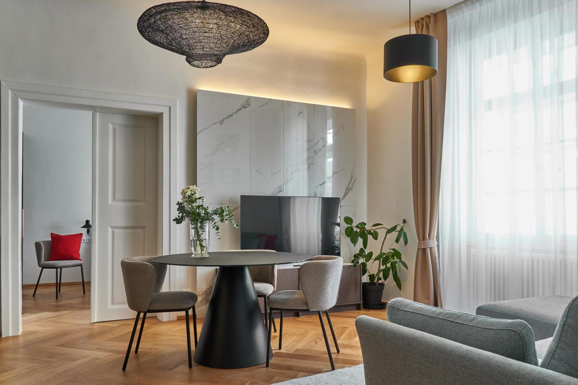 Three Golden Crowns Apartments Prague