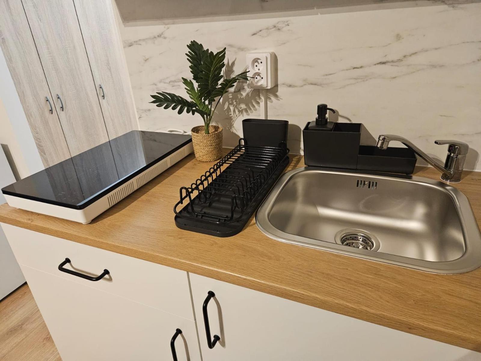 Live Apartment