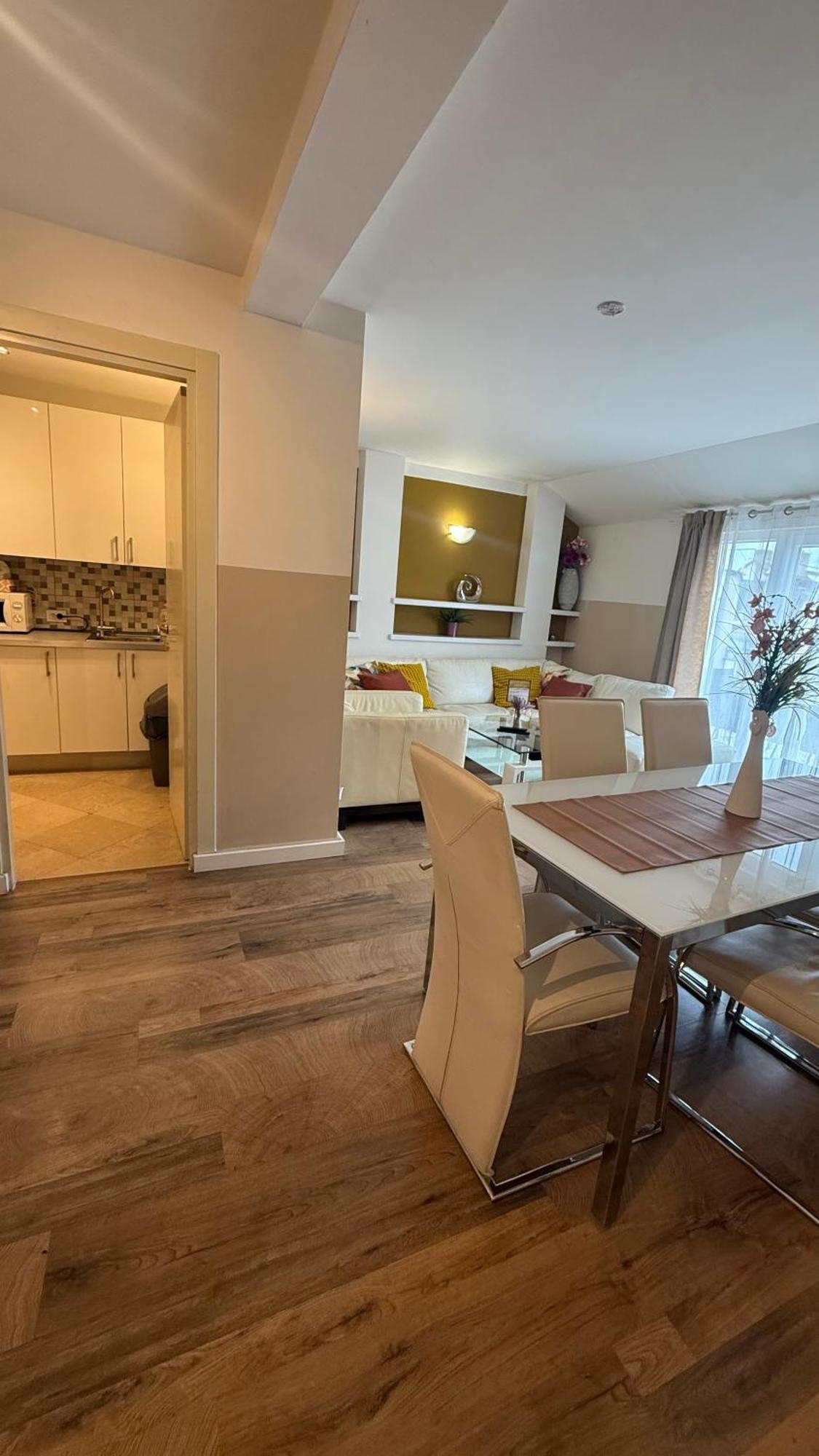 Central 3Bdr Penthouse With Terrace&Ac Daire