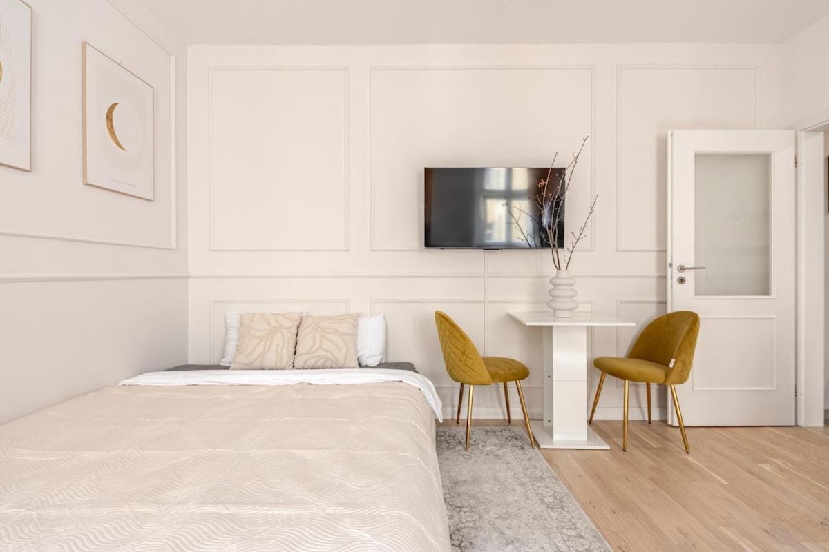Anytime Holiday- Wenceslav Apartment