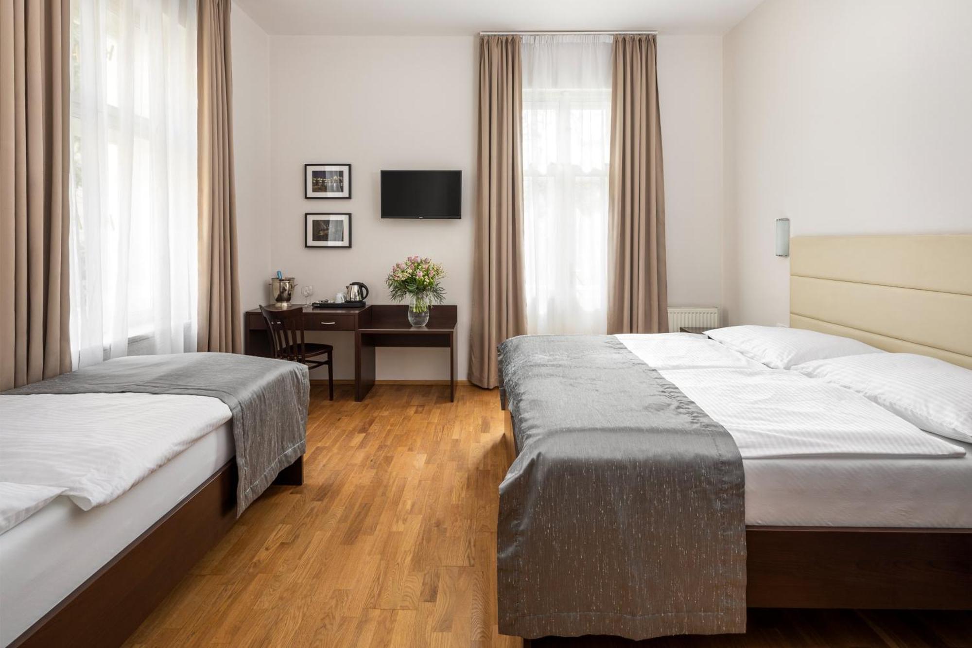 Hotel Trevi 4*