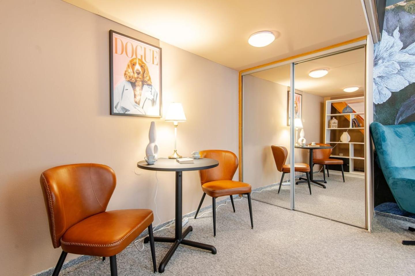 Place Of Grace - Square Appartement *